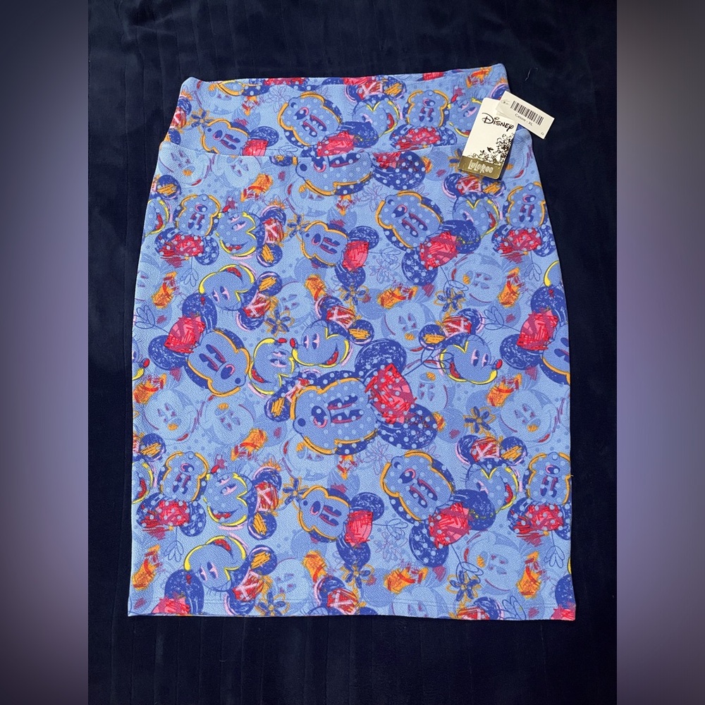 New with tags Mickey Mouse Disney/Lularoe Cassie pencil skirt. XL (16-18)